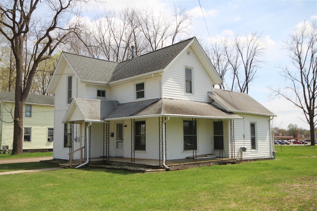 304 E Prairie Street — photo