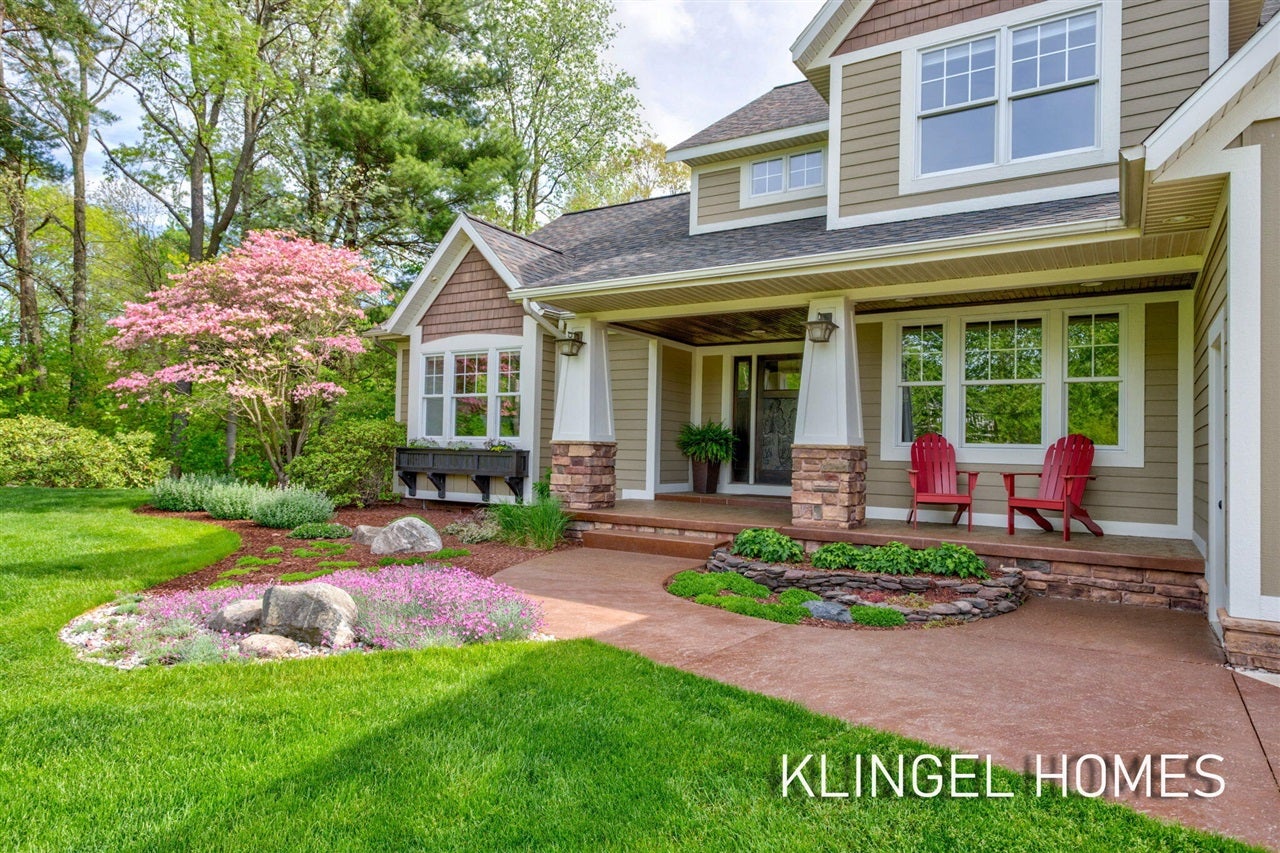 18918 Whispering Pines Way — photo