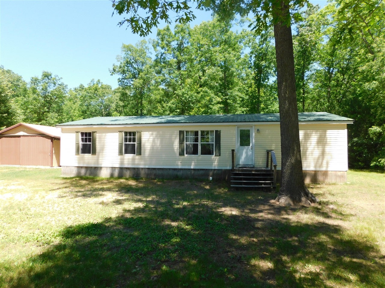 647 N Hart Road — photo