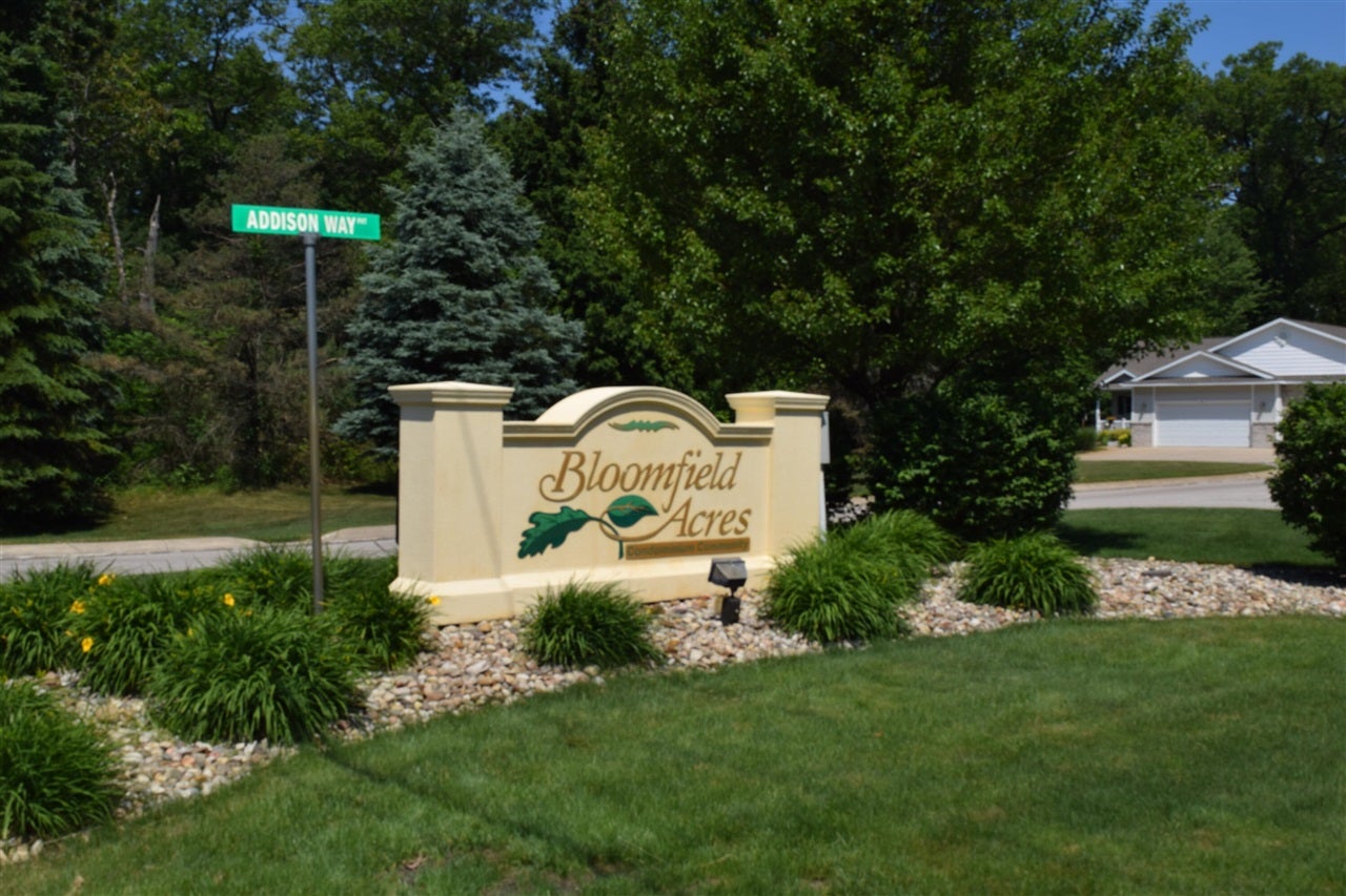 1519 E Addison Way — photo