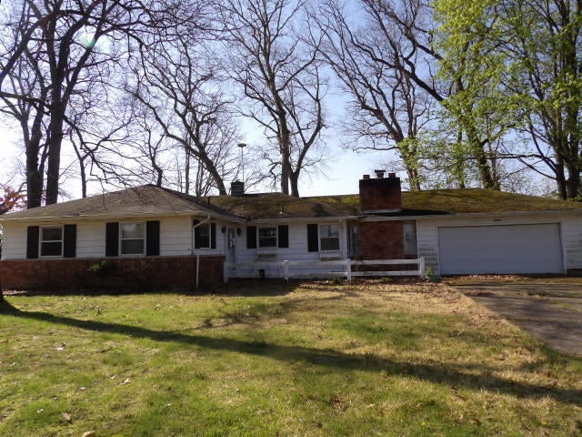 7100 Hazelwood — photo