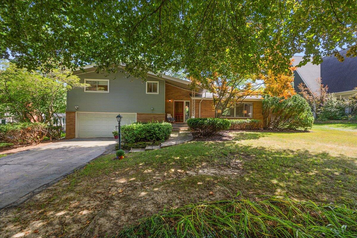2511 Londonderry Road — photo