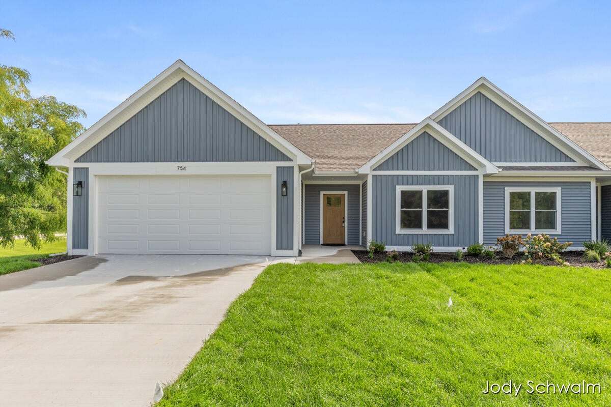 754 Noble Drive — photo
