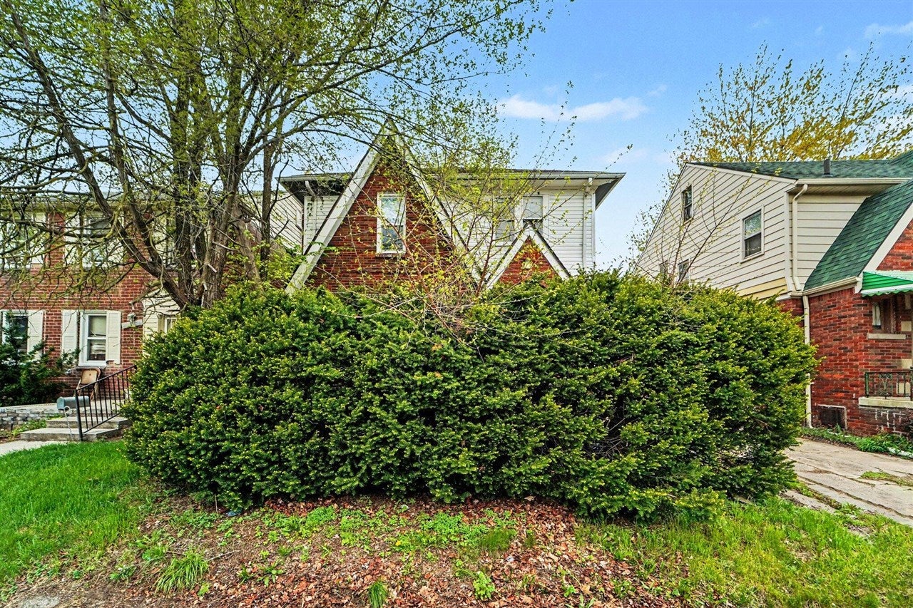 16247 Washburn Street — photo