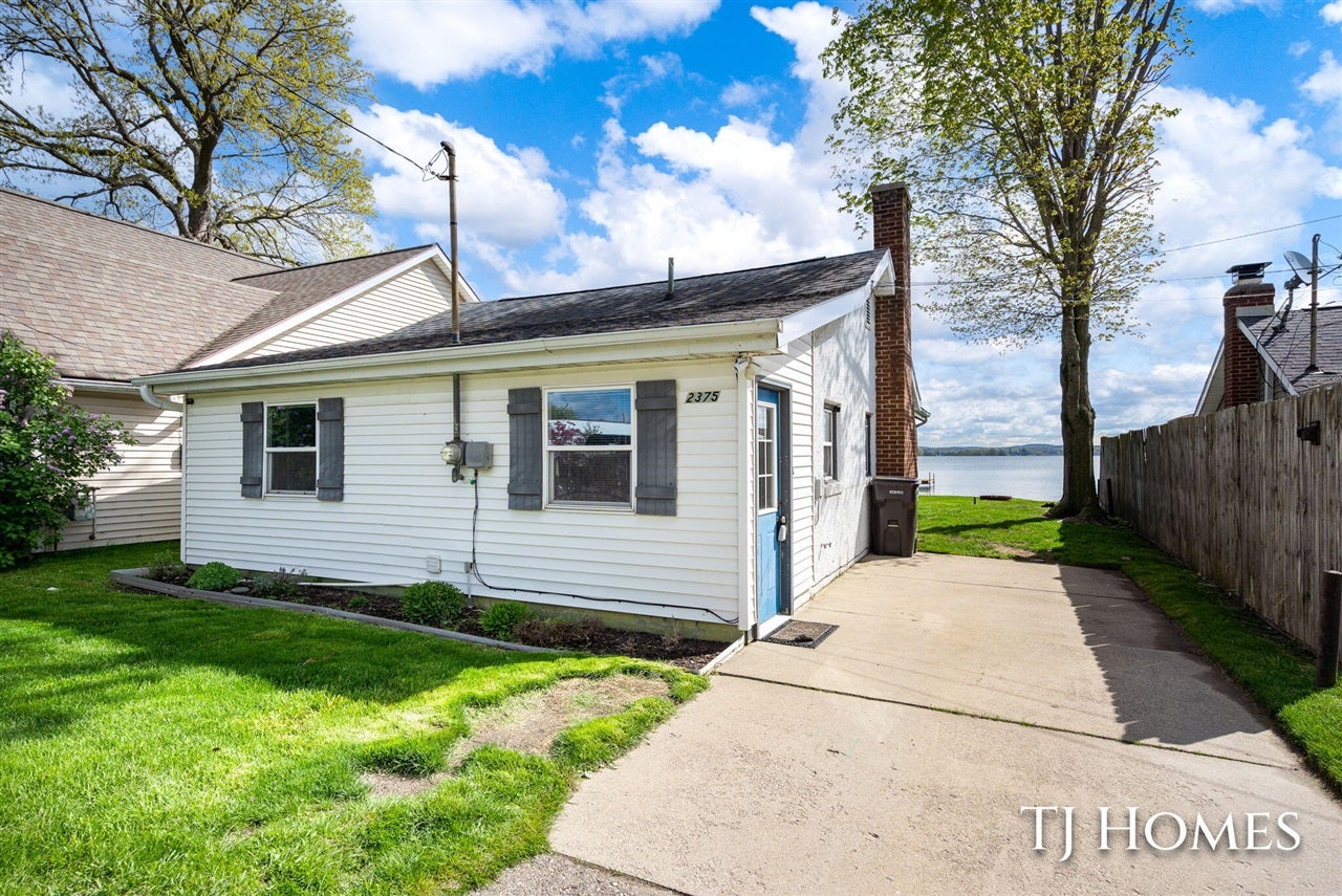 2375 Patterson Road — photo