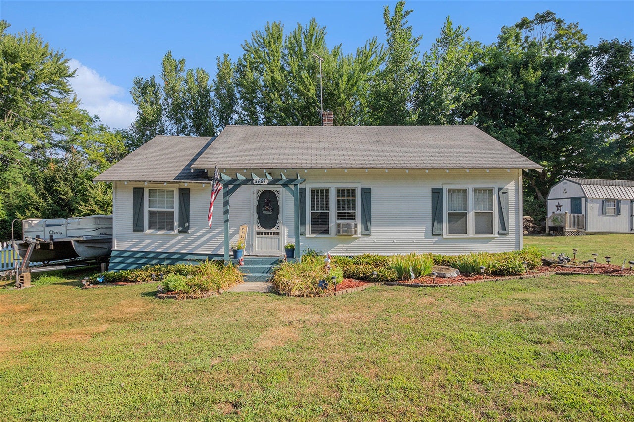 8663 Little Paw Paw Avenue — photo
