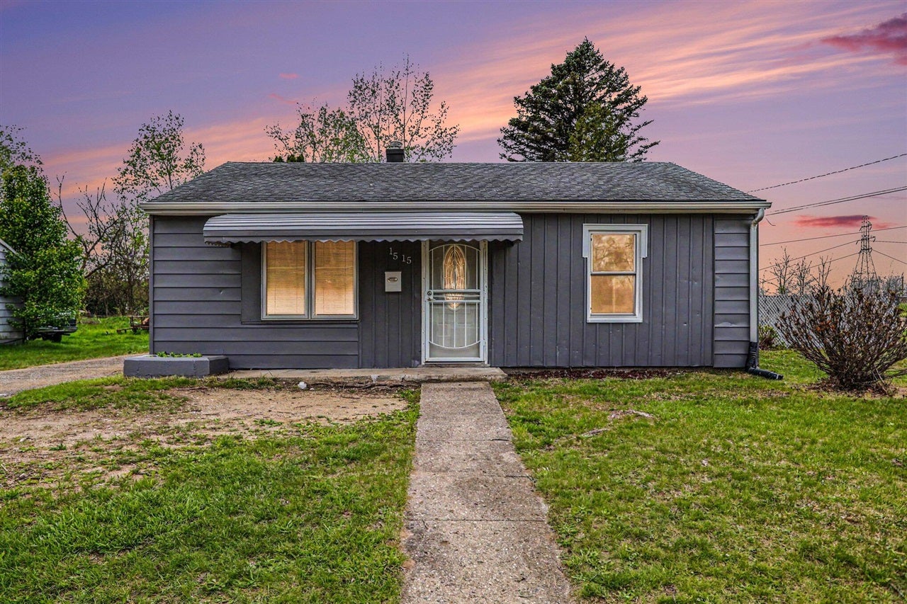 1515 Dean Drive — photo