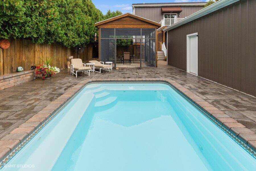 15320 Three Oaks Road — photo