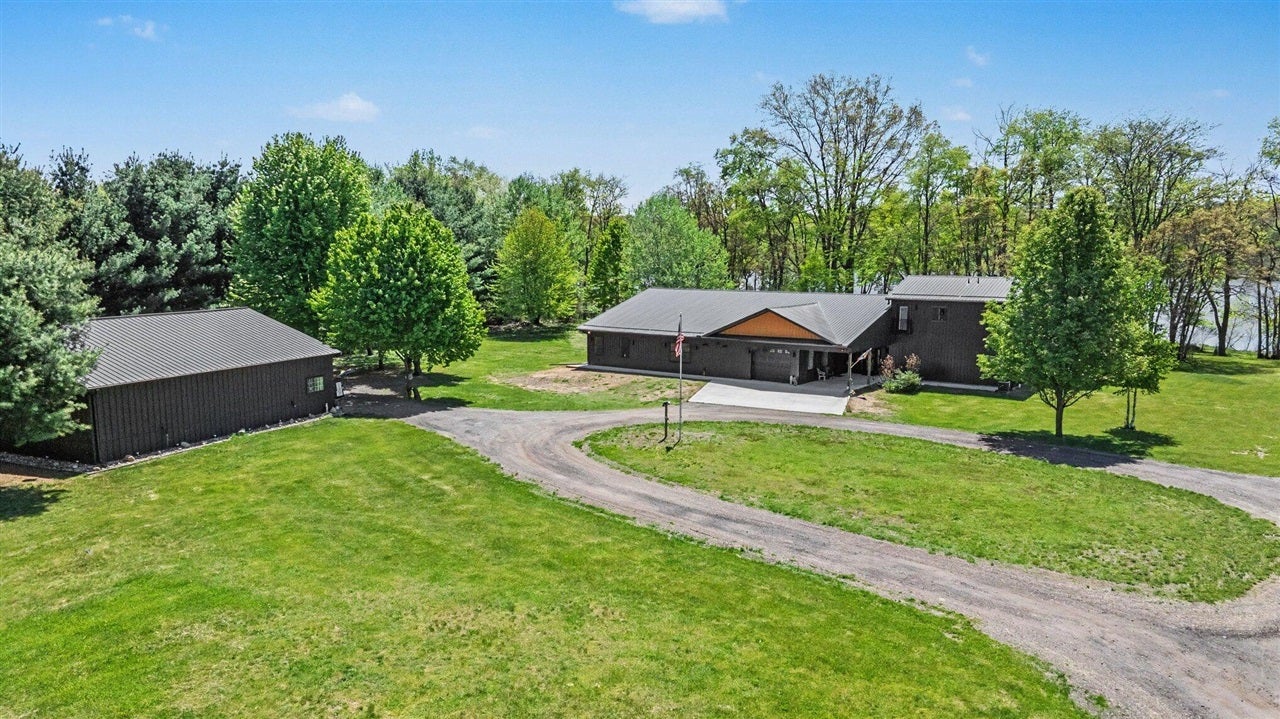 3450 Snow Farm Lane — photo