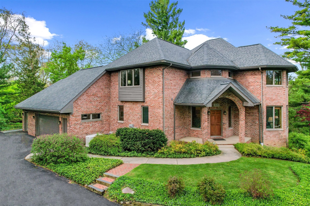 445 Huntington Drive — photo