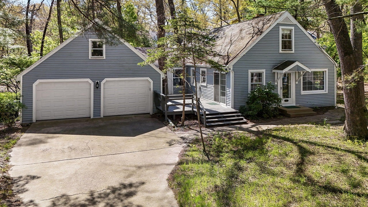 4175 Creek Drive — photo