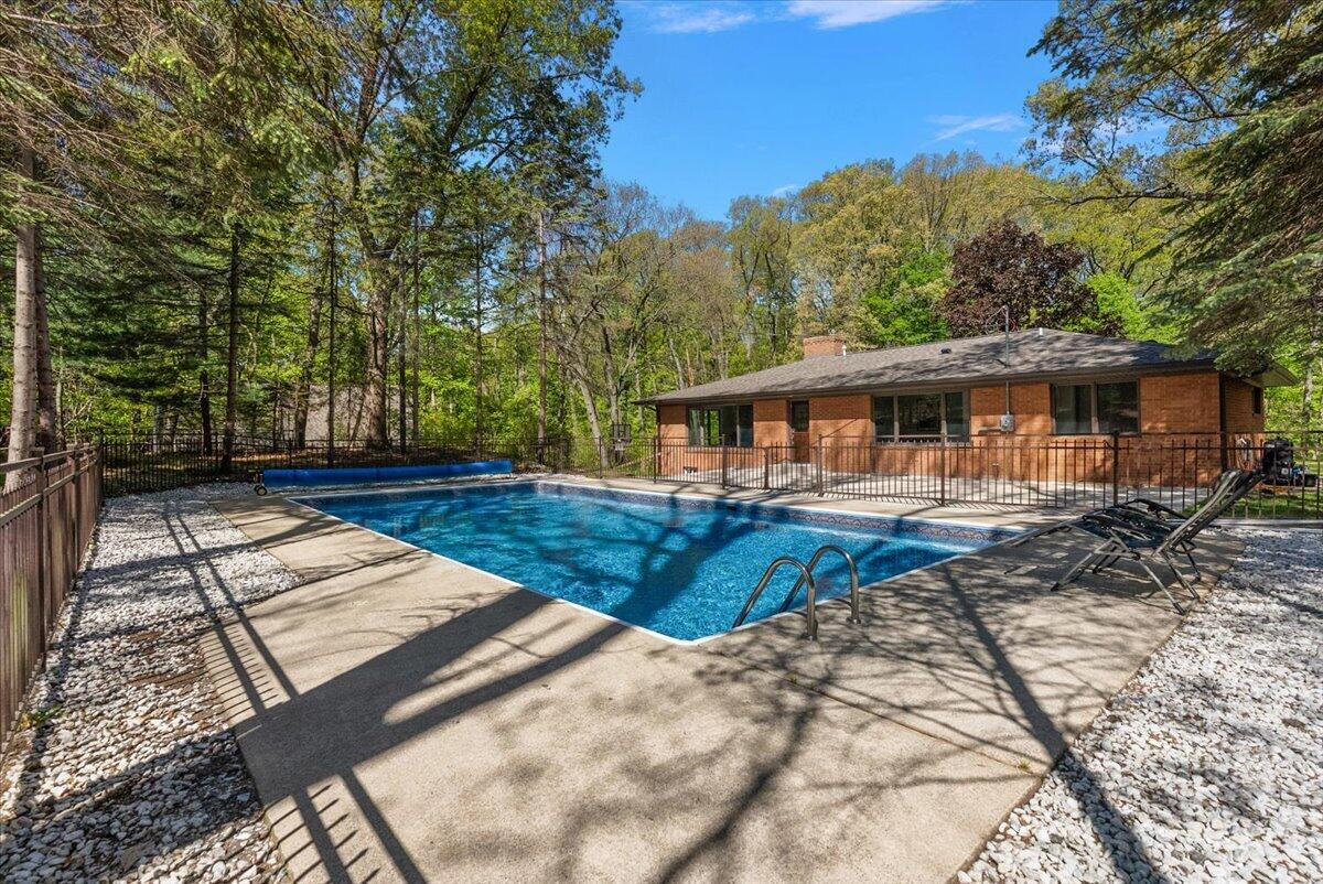 9555 Dunewood Drive — photo