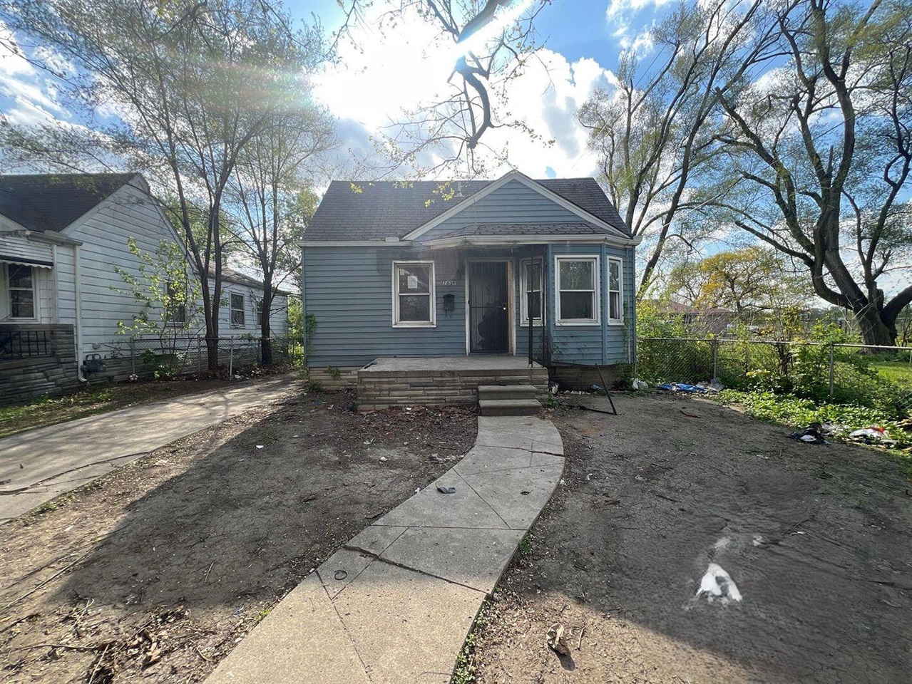 7839 Clayburn Street — photo
