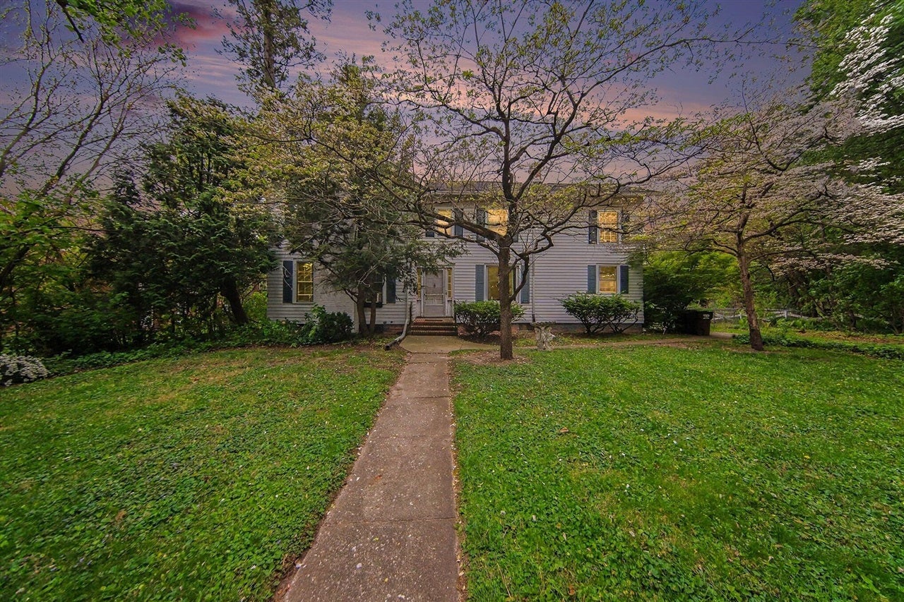 1011 W Maumee Street — photo