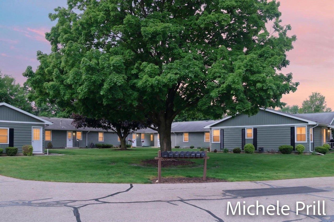 5160 Southglow Court — photo
