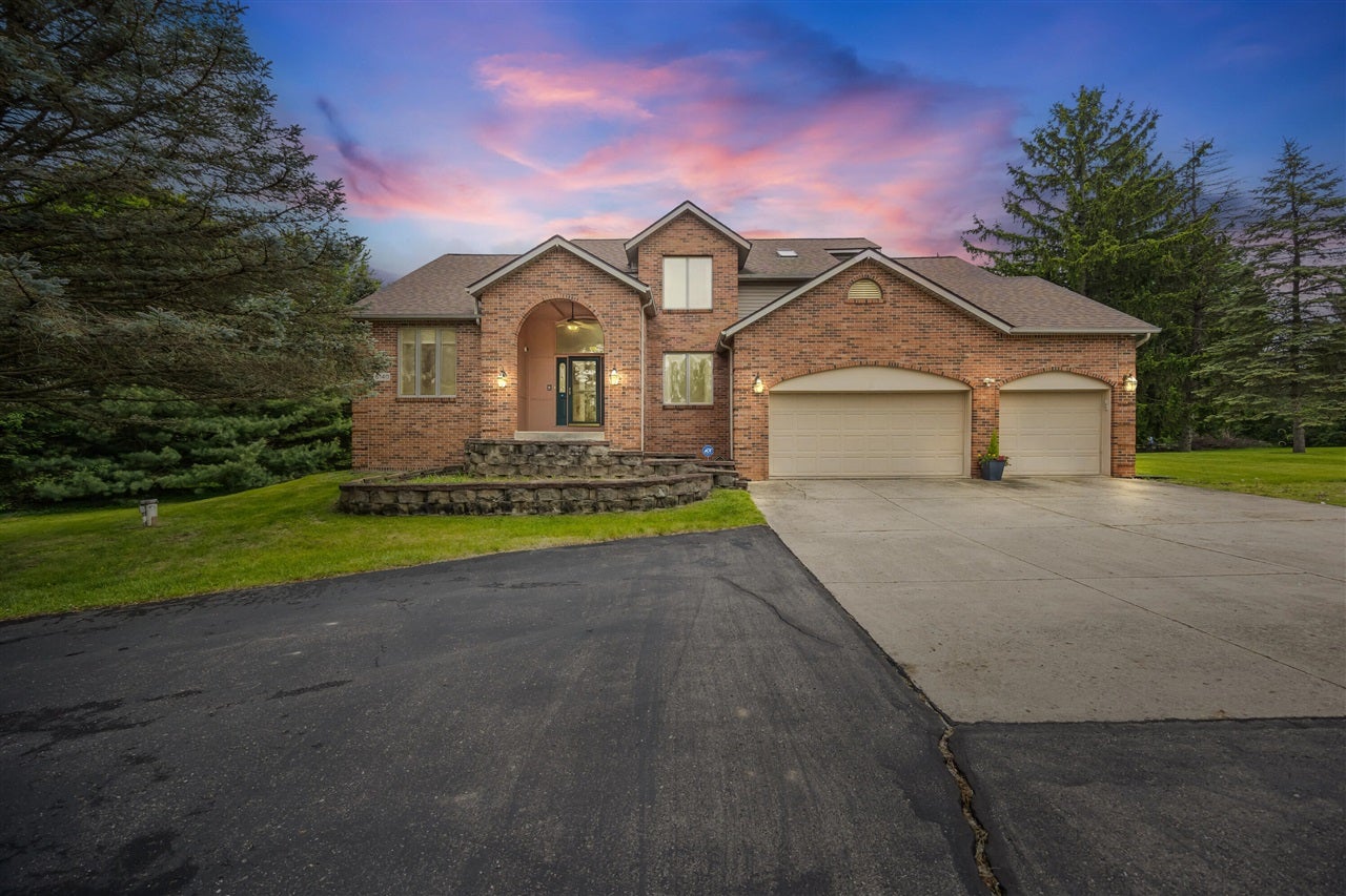 6140 Saline Ann Arbor Road — photo