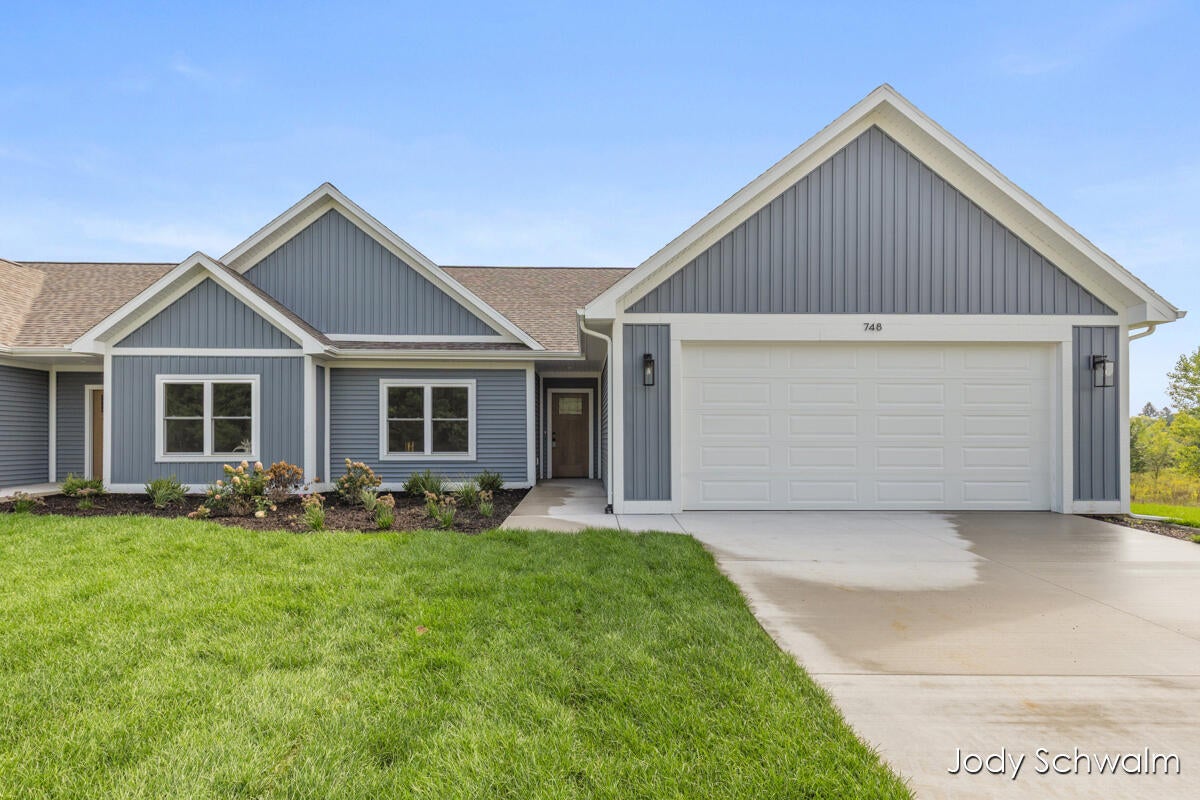 748 Noble Drive — photo