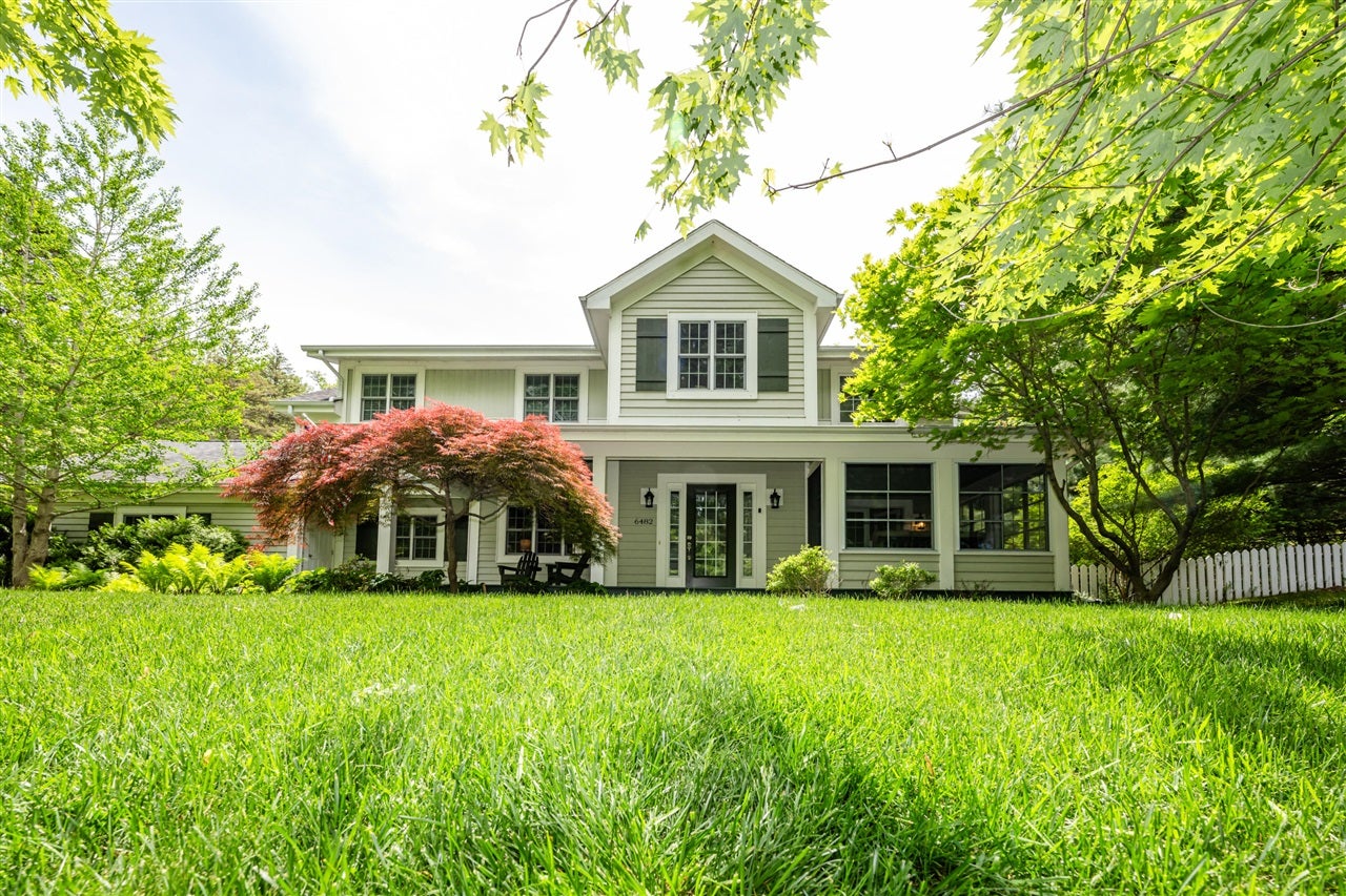 6482 Sweetbriar Court — photo