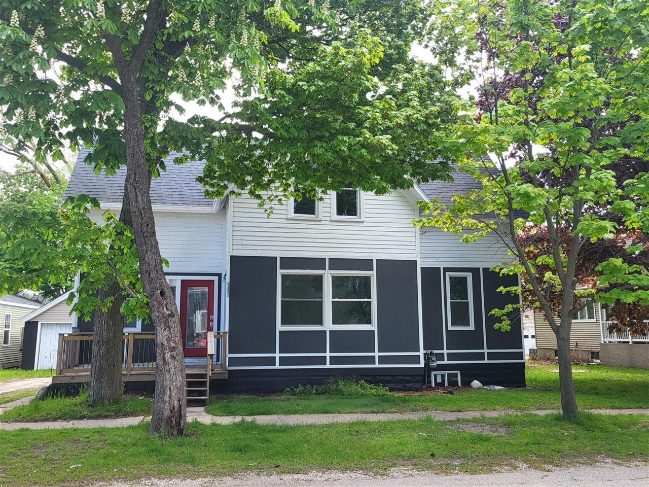 805 High Street — photo