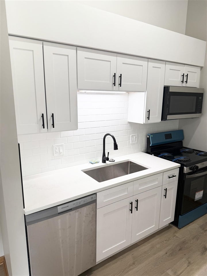 9669 Wildflower Court 8 — photo