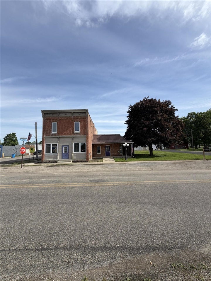 9002 E Market Road — photo