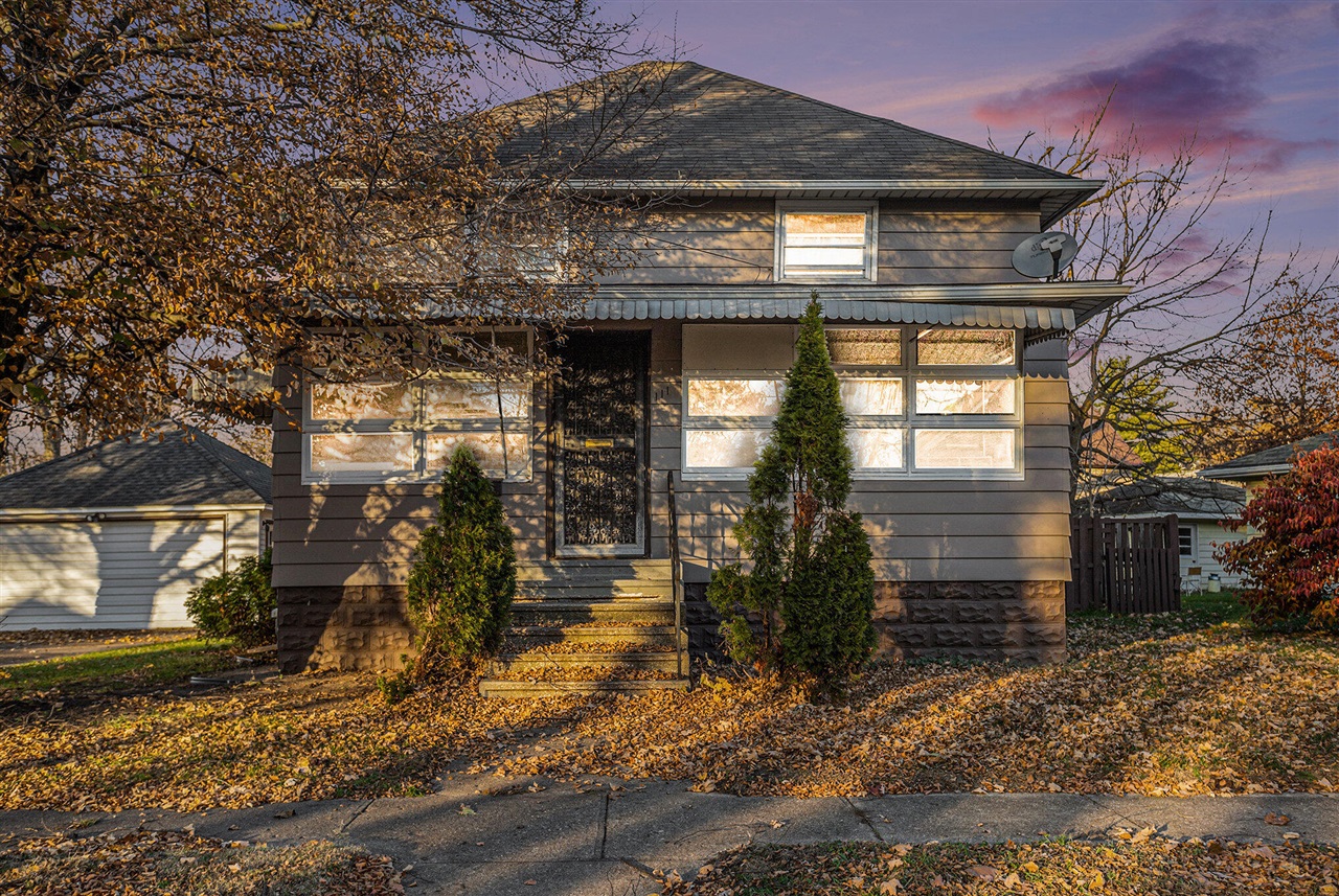 111 River Drive, Three Rivers, MI 49093