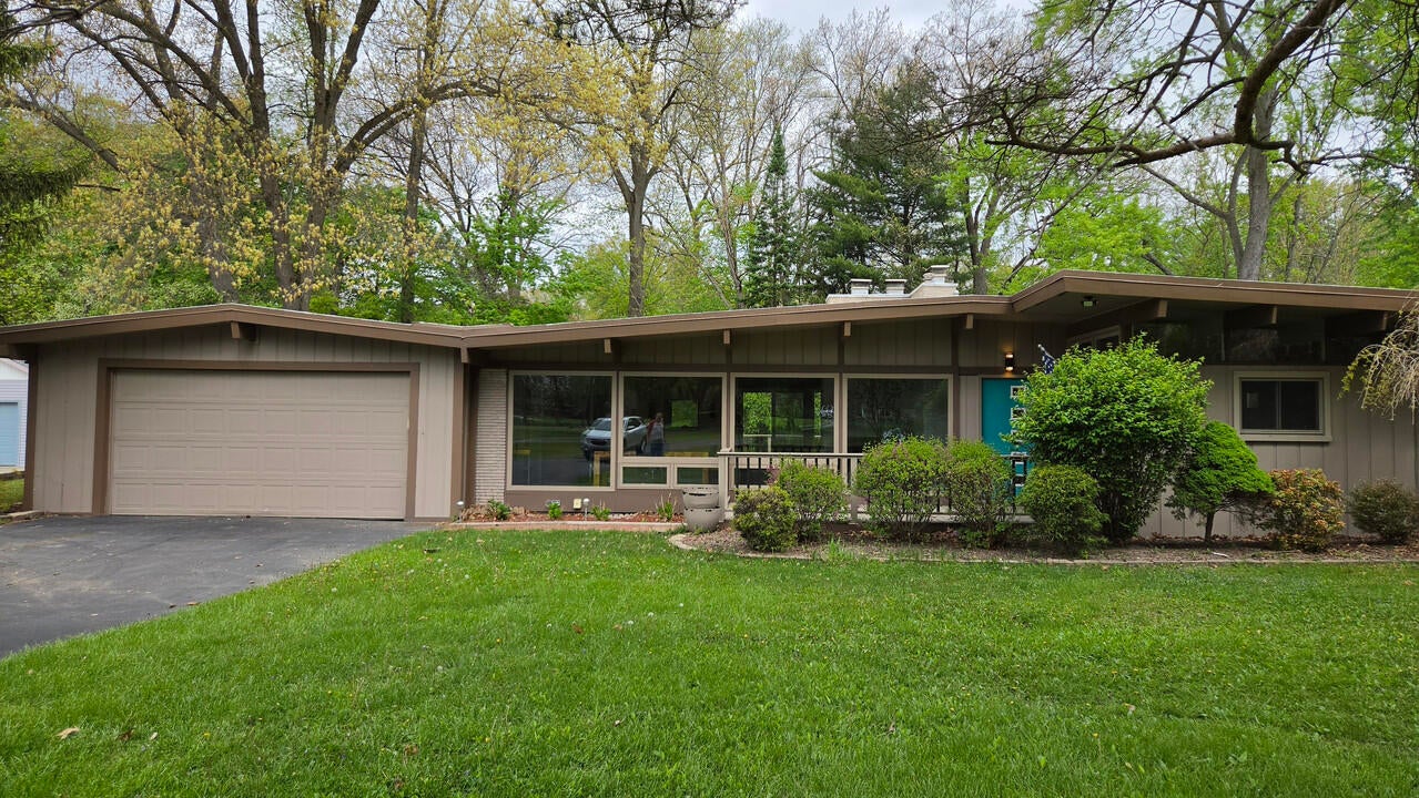 32619 Greenland Court — photo