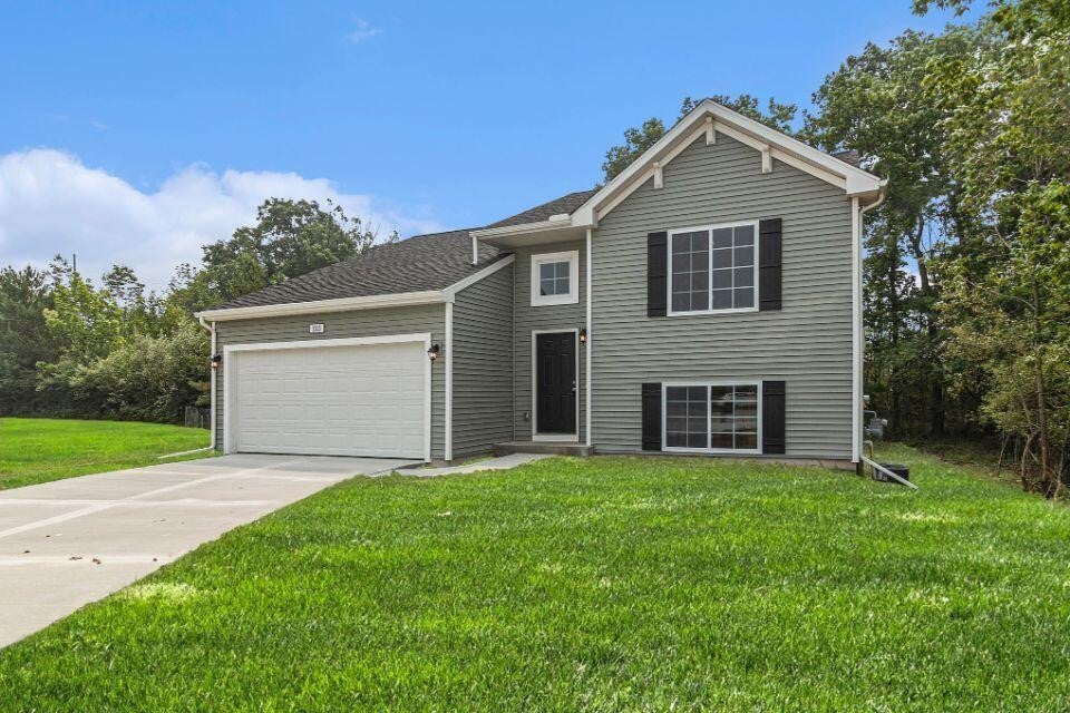724 Manorwood Circle — photo