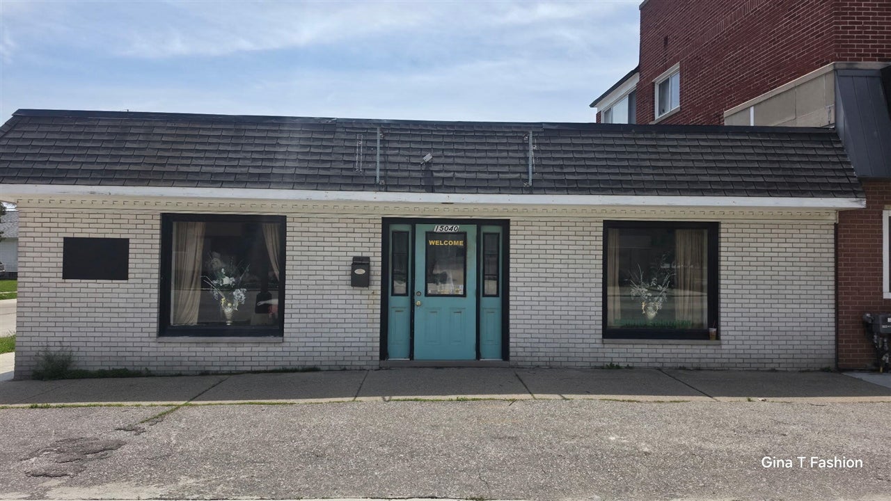 15040 E 9 Mile Road — photo