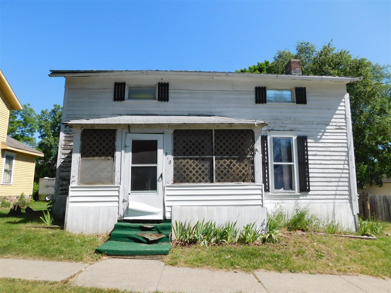 210 W Ash Street — photo
