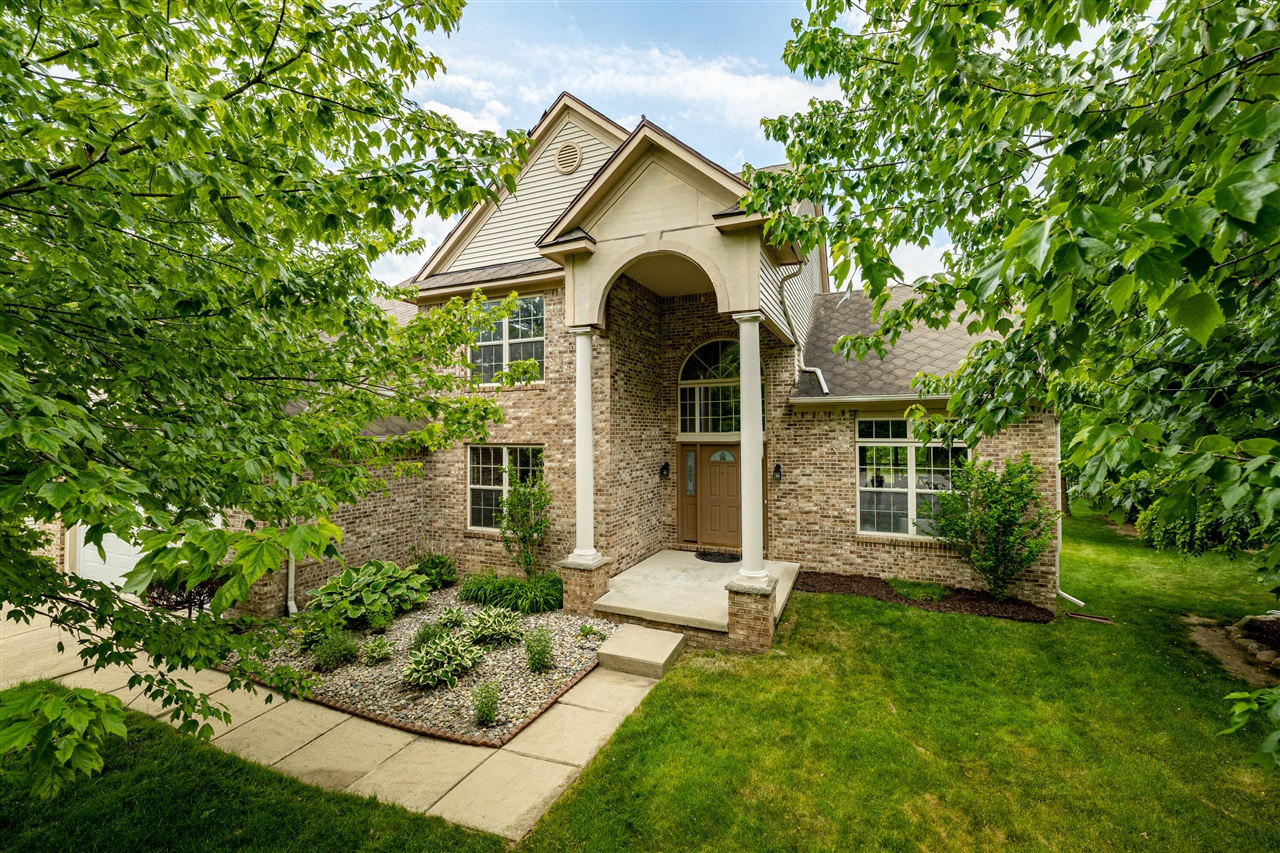 3211 Foxway Court — photo