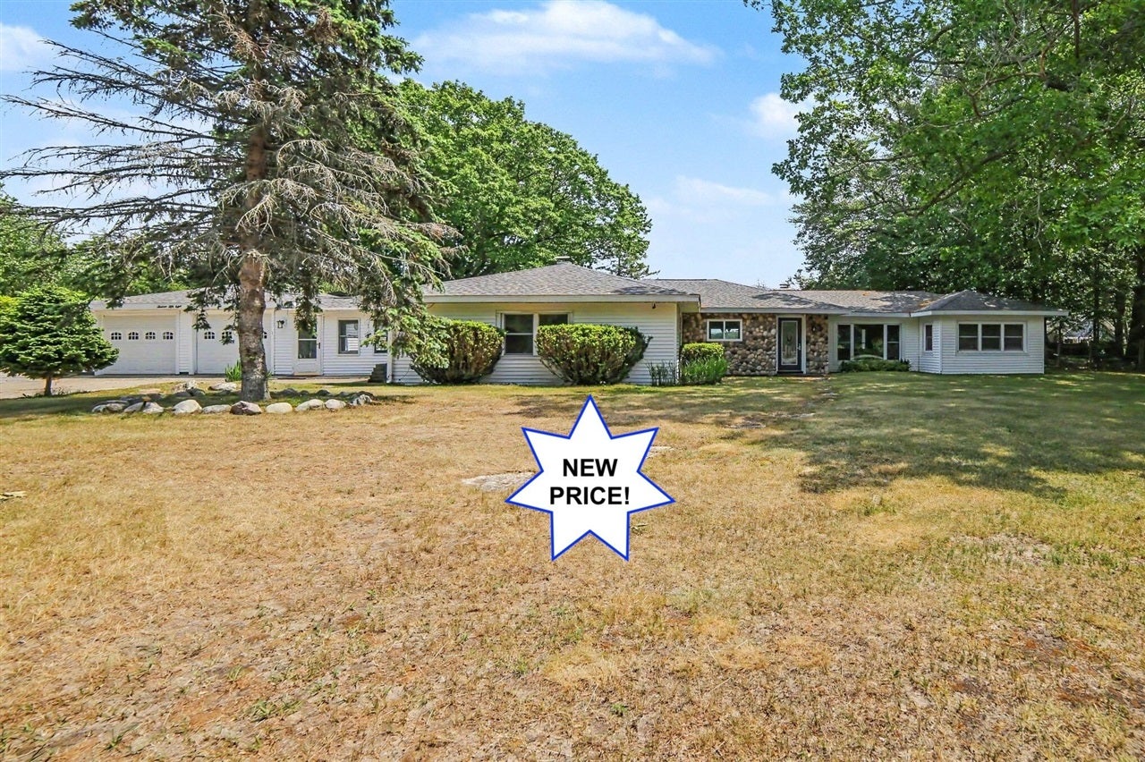 1358 N Lakeshore Drive — photo