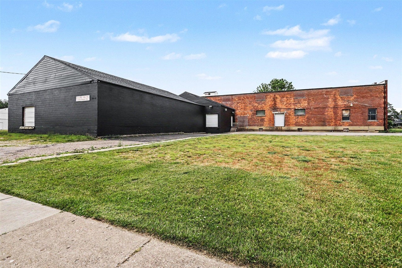 209 S Jefferson Street — photo