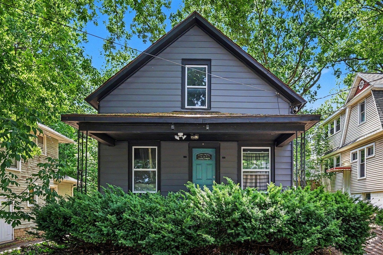 1222 E Kalamazoo Street — photo