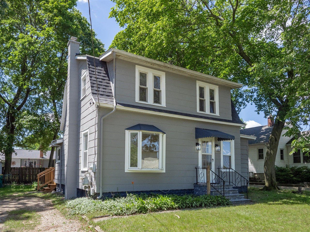 2206 Clarence Drive — photo