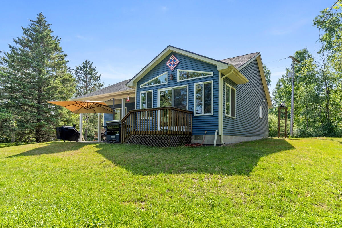 9622 River Bend Drive — photo