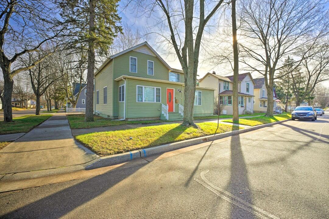 803 Court Street — photo