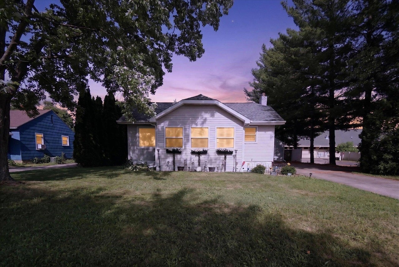 1023 Evanston Drive — photo