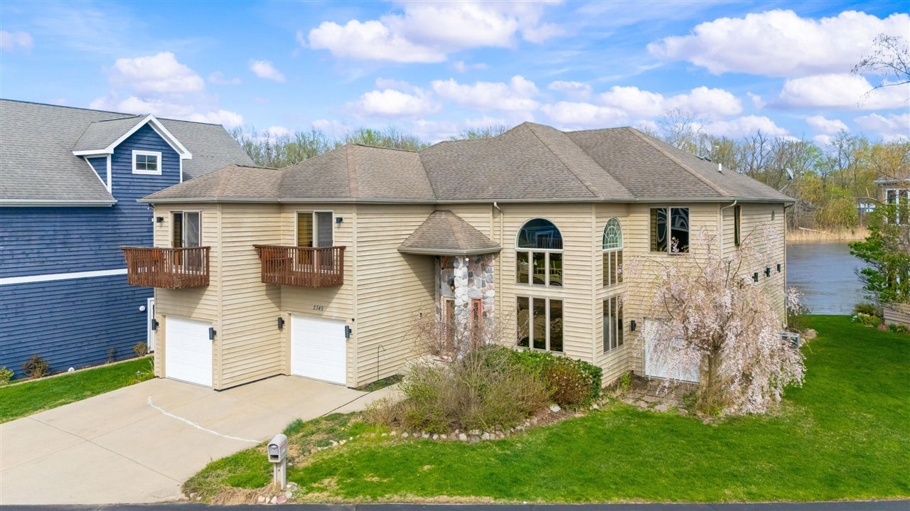 2349 Riverside Pointe Drive — photo
