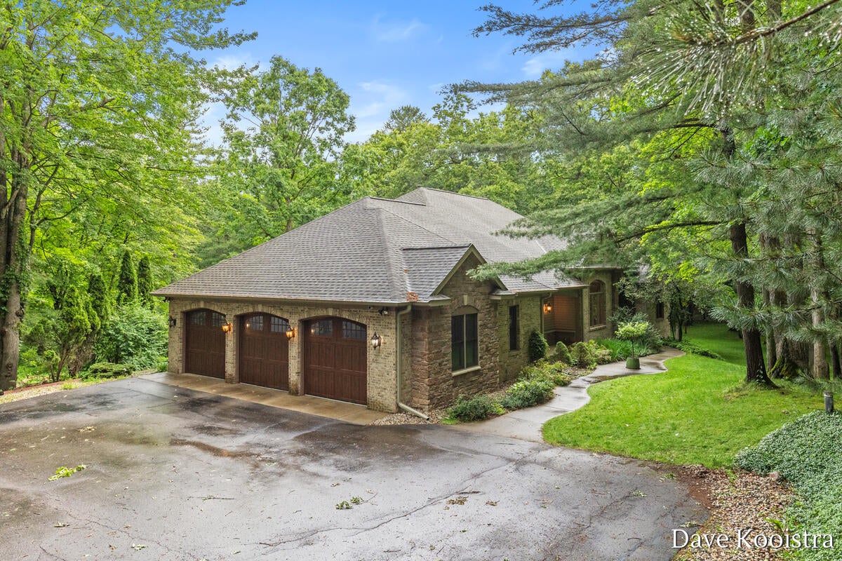5133 Streamside Court — photo