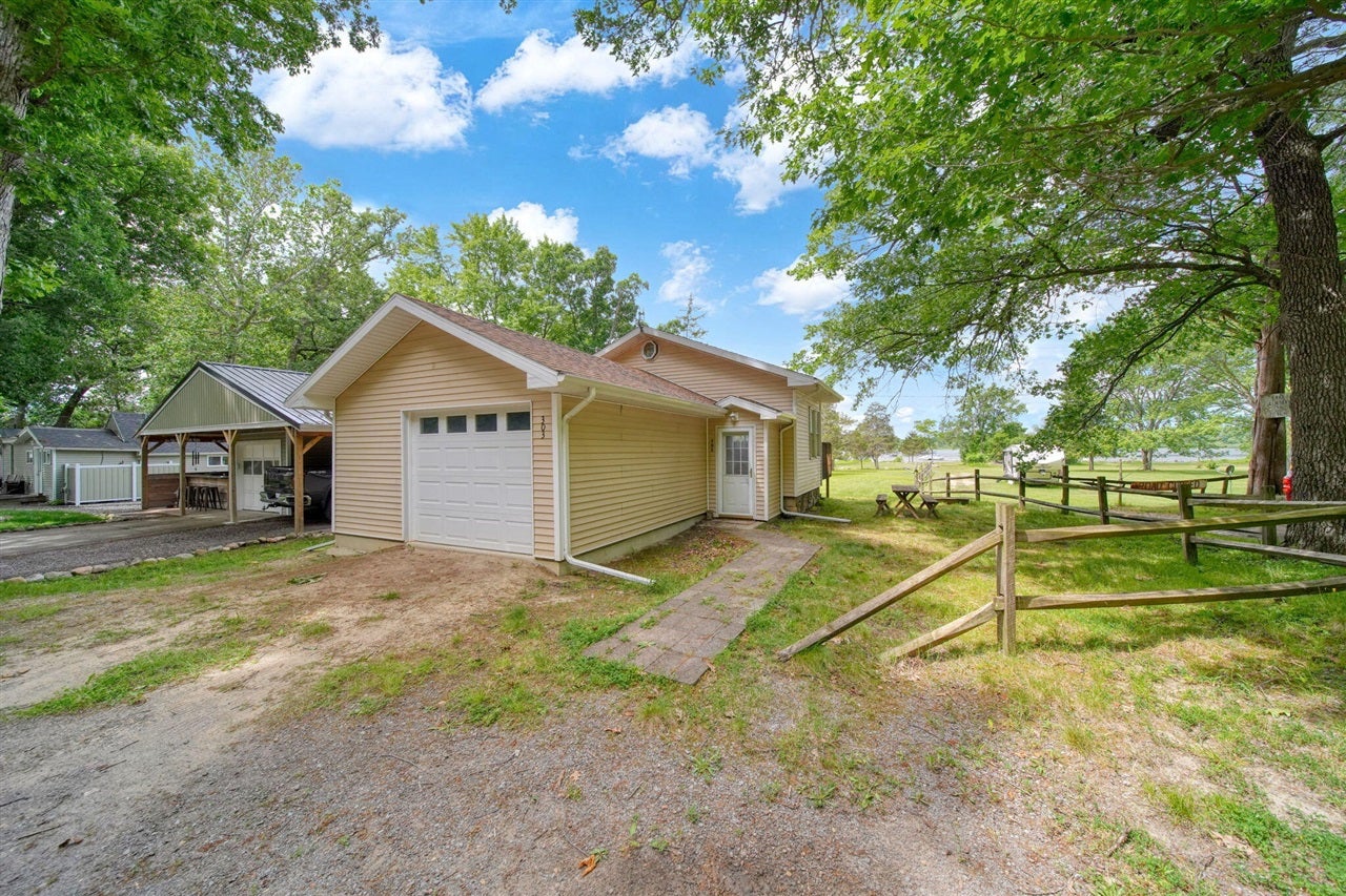 303 Cranberry Lake Road — photo