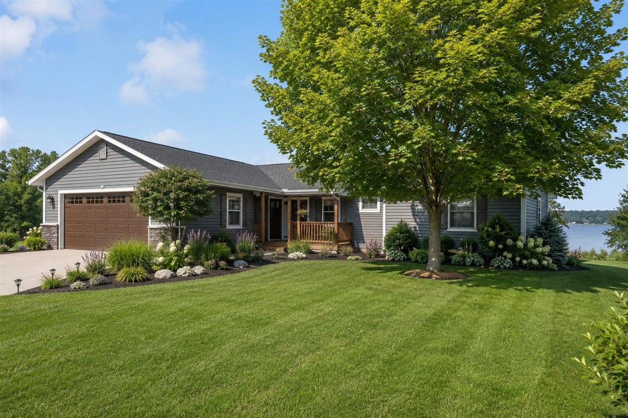 2937 Loehrs Landing Drive — photo