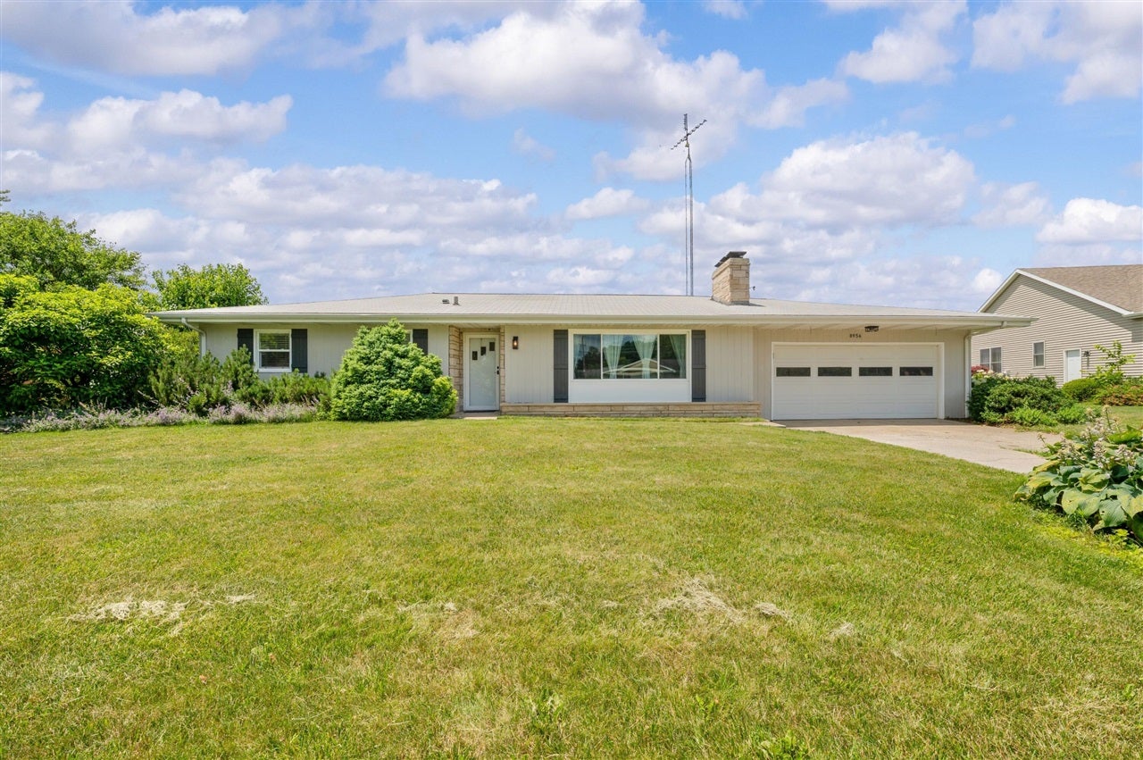 8956 Maplewood Drive — photo