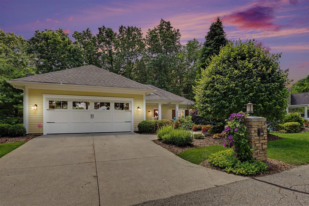 4492 Oak Arbor Drive — photo
