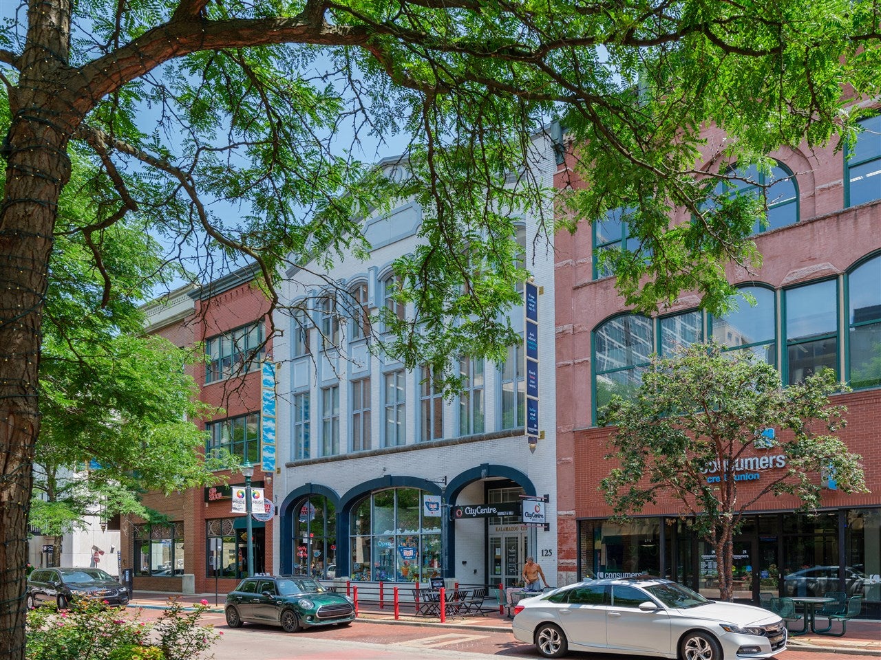 125 S Kalamazoo Mall 508 — photo