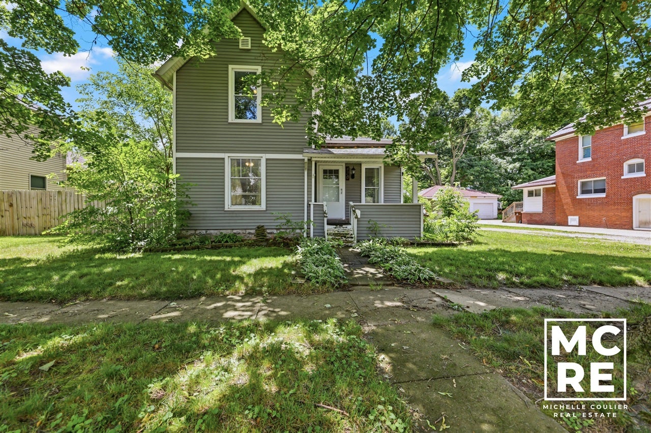 430 E Bond Street — photo