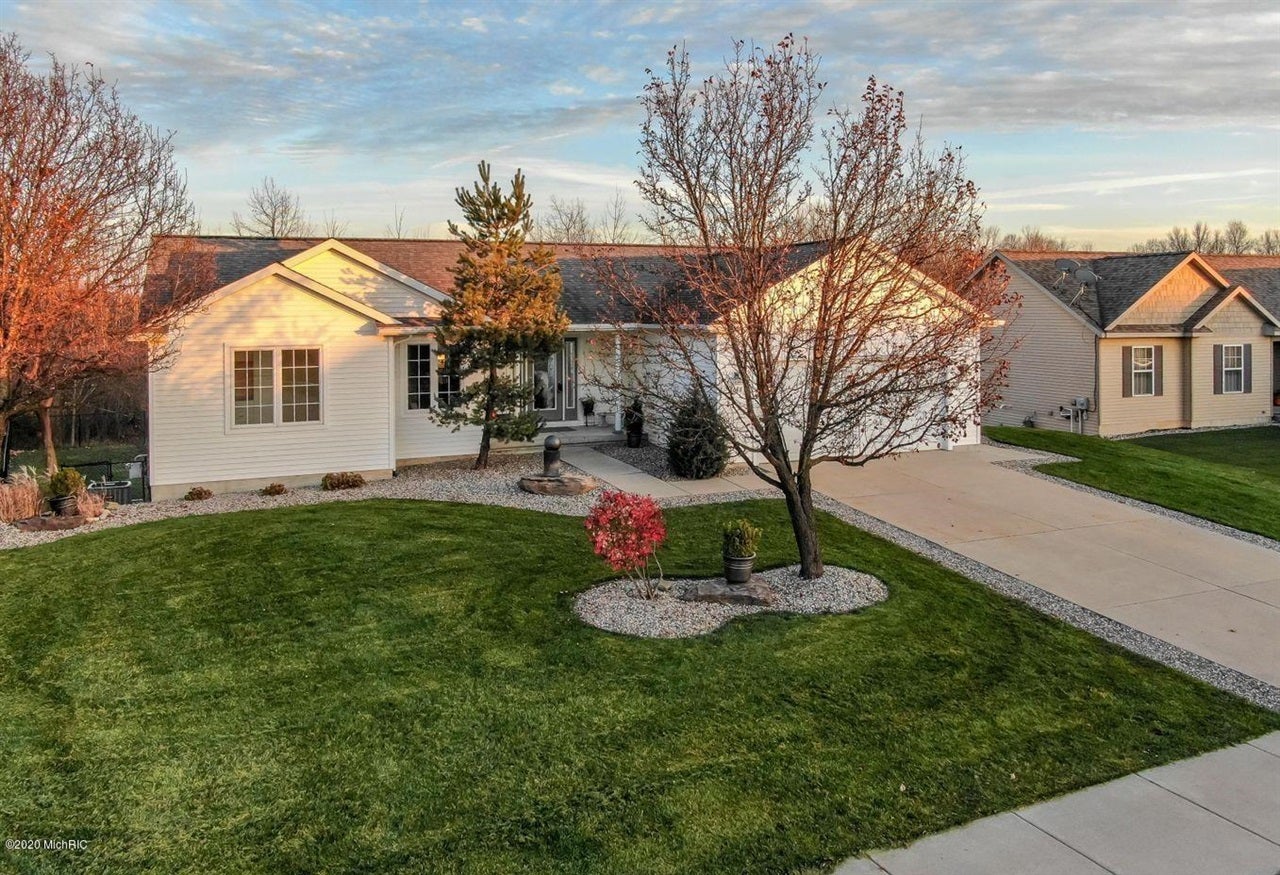 7058 Shady Knoll Drive — photo