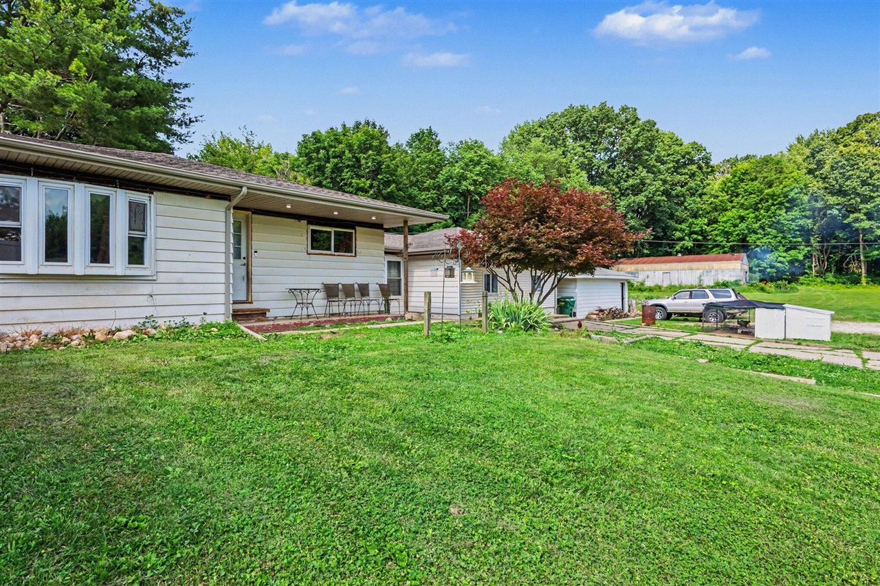 59293 Roberts Road, Three Rivers, MI 49093 — photo 2