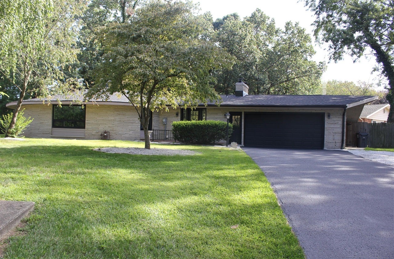 2631 Hillview Lane — photo