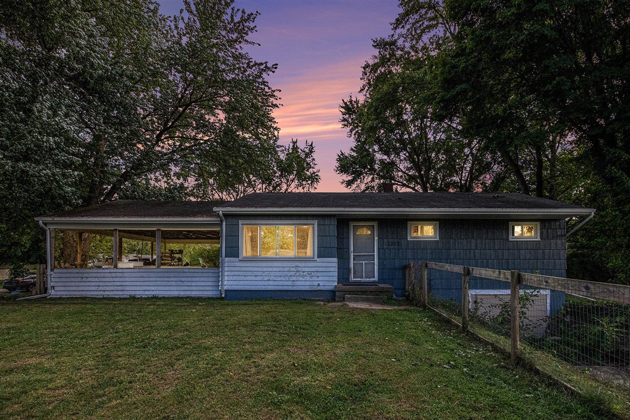 2262 Warren Road — photo